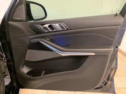 Used 2024 BMW X7 M60i AWD/4WD image 74