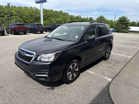 Used 2018 Subaru Forester 2.5i Premium AWD/4WD image 7