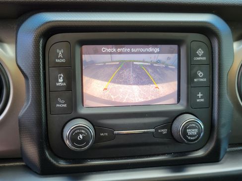 Used 2020 Jeep Wrangler Sport AWD/4WD image 24