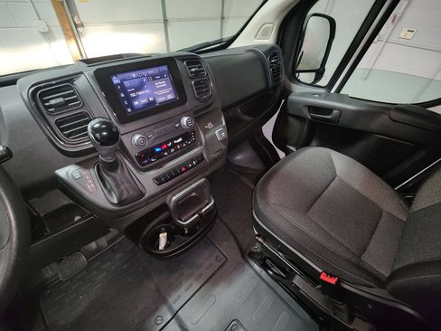 Used 2023 RAM ProMaster 2500 FWD image 31