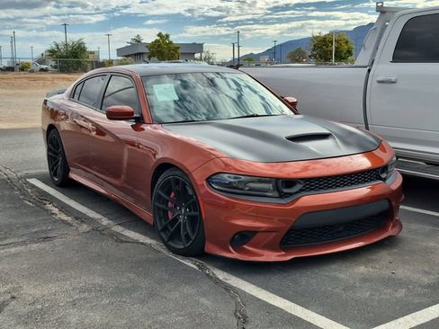 Used 2020 Dodge Charger Scat Pack w/ Dynamics Package RWD image 4