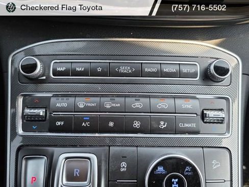 Used 2023 Hyundai Santa Fe SEL image 18