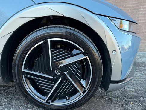 Used 2025 Hyundai Ioniq 5 Limited image 9