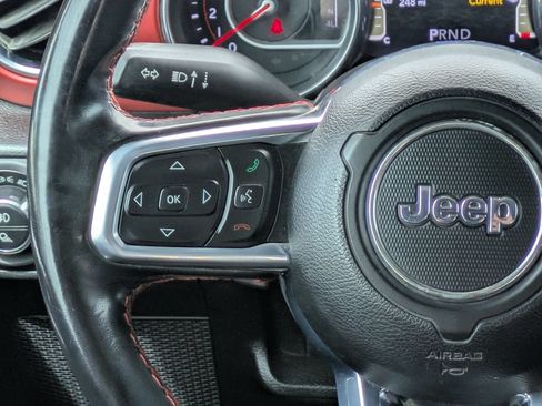 Used 2021 Jeep Gladiator Rubicon AWD/4WD image 20