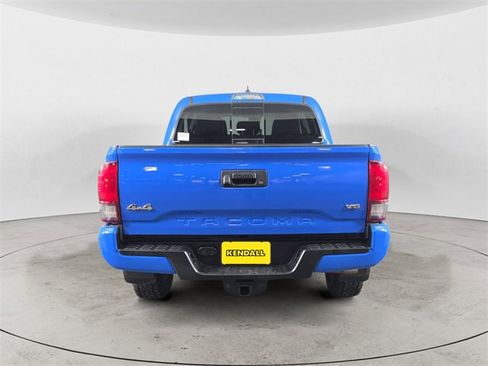 Used 2021 Toyota Tacoma SR5 image 4