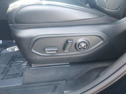 Used 2023 Jeep Grand Cherokee Altitude AWD/4WD image 27