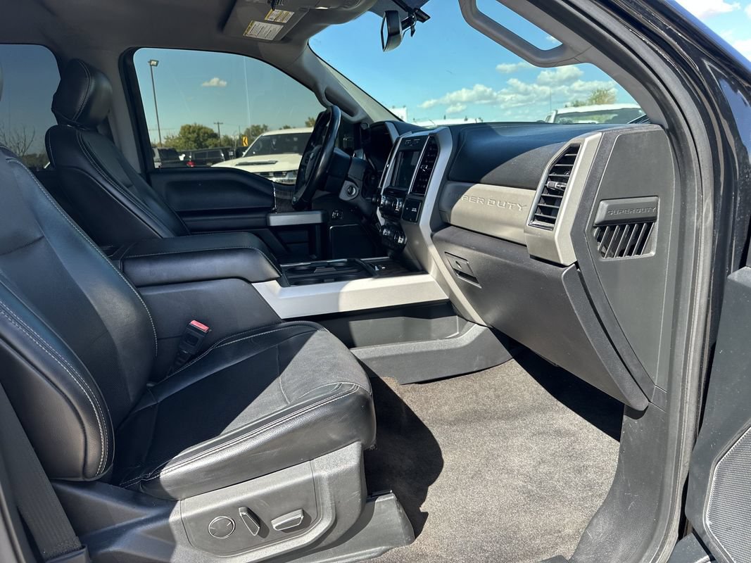 Used 2018 Ford F250 Lariat w/ Lariat Value Package AWD/4WD image 16