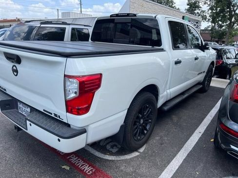 Used 2018 Nissan Titan SL w/ Midnight Edition RWD image 5