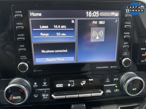 Used 2020 Toyota Highlander LE image 17