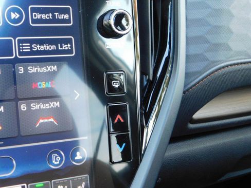 Used 2025 Subaru Forester Touring image 27