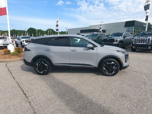 New 2026 Kia Sportage S AWD/4WD image 9