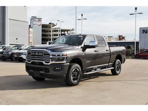 Used 2025 RAM 2500 Laramie image 2