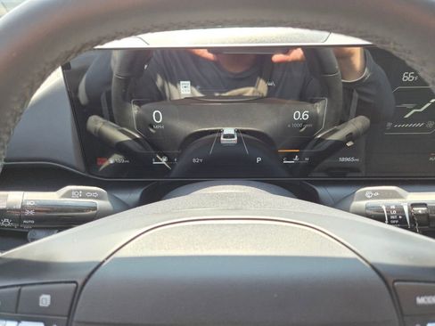 Used 2025 Kia K4 EX FWD image 28
