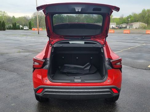 New 2026 Chevrolet Trax LT w/ Driver Confidence Package FWD image 11
