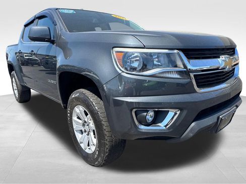 Used 2017 Chevrolet Colorado LT w/ LT Convenience Package AWD/4WD image 8