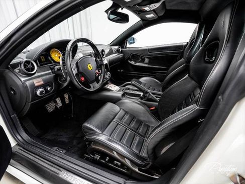 Used 2011 Ferrari 599 GTB Fiorano RWD image 25