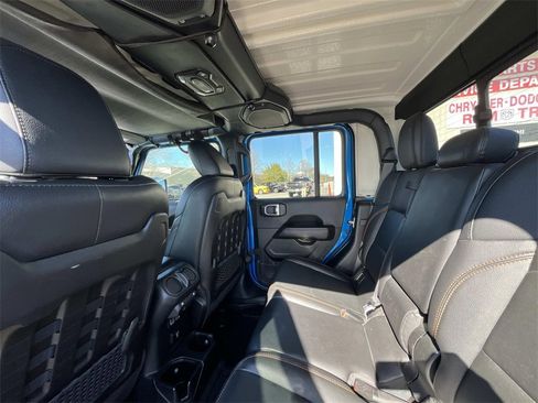 Used 2023 Jeep Gladiator Mojave w/ Trailer Tow Package image 11