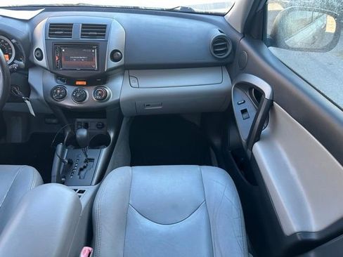 Used 2011 Toyota RAV4 2WD image 11