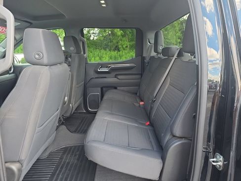 Used 2022 Chevrolet Silverado 1500 LT AWD/4WD image 28