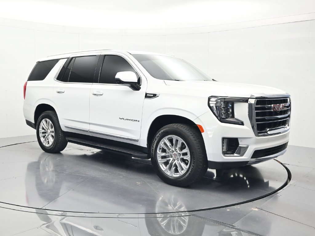 Used 2024 GMC Yukon SLT w/ SLT Luxury Package AWD/4WD image 3