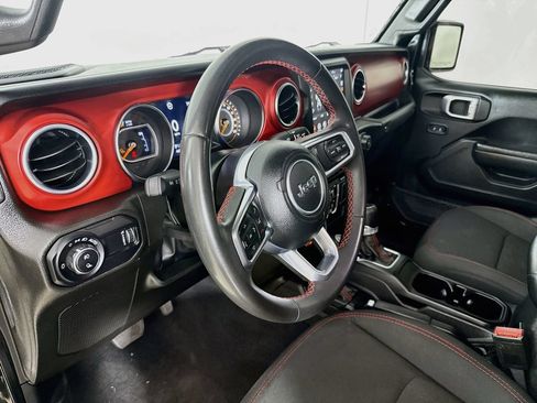 Used 2023 Jeep Gladiator Rubicon w/ Trailer Tow Package AWD/4WD image 10