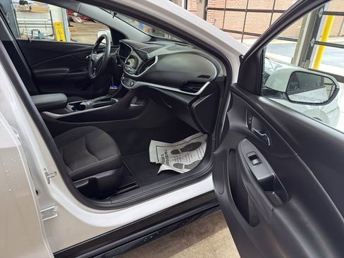 Used 2019 Chevrolet Volt LT image 26