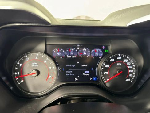 Used 2022 Chevrolet Camaro SS RWD image 13