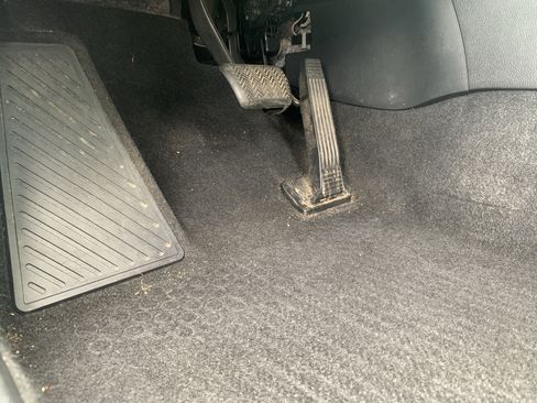 Used 2020 Lexus UX 200 w/ Premium Package image 17