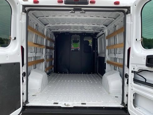 Used 2025 RAM ProMaster 2500 w/ U-Haul Equipment Group FWD image 5