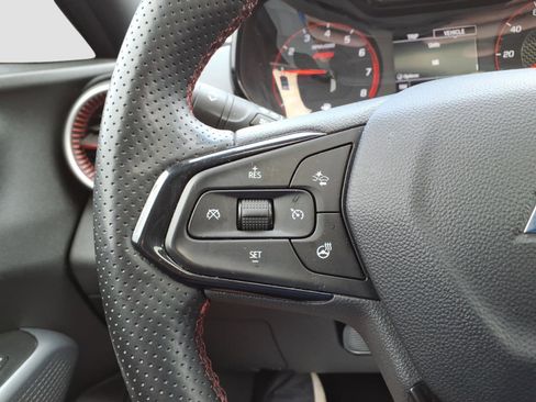 Used 2024 Chevrolet Trax RS w/ Sunroof Package image 23