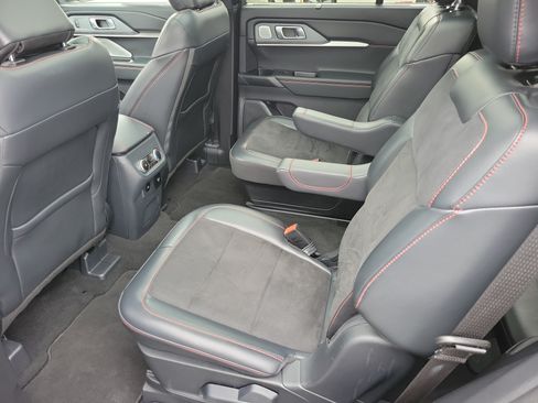 Certified 2025 Ford Explorer ST AWD/4WD image 13