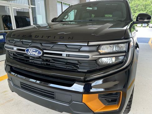 New 2027 Ford Expedition Tremor w/ Driver's Package AWD/4WD image 2