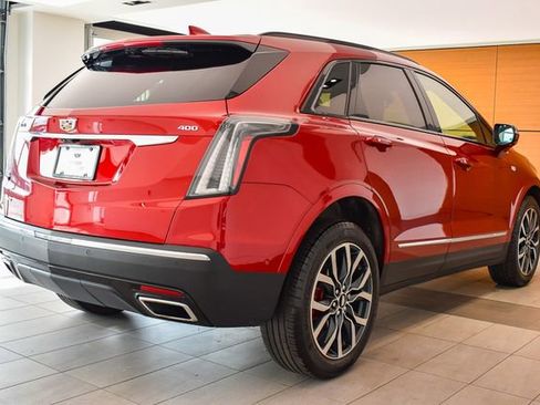 Used 2023 Cadillac XT5 Sportv w/ Technology Package AWD/4WD image 6