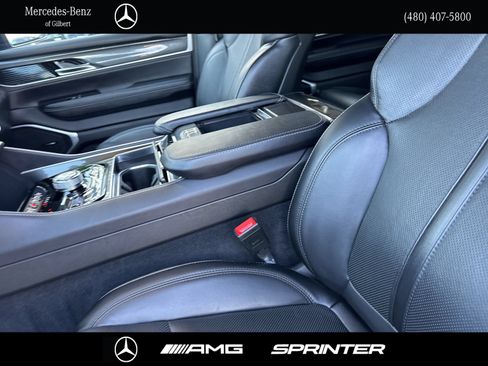 Used 2023 Jeep Wagoneer 4WD w/ Convenience Group I image 16