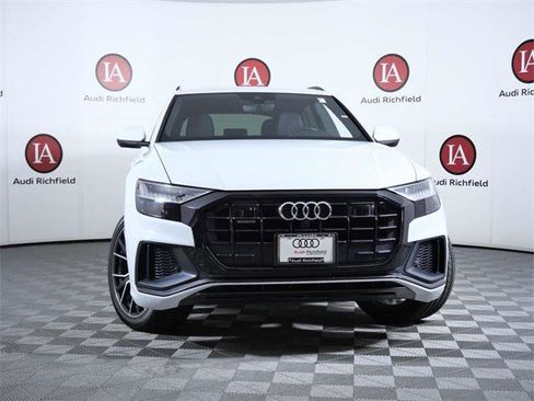 Used 2021 Audi Q8 Premium Plus w/ Premium Plus Package image 3