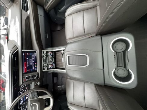 Used 2021 GMC Yukon XL Denali w/ Denali Premium Package AWD/4WD image 40