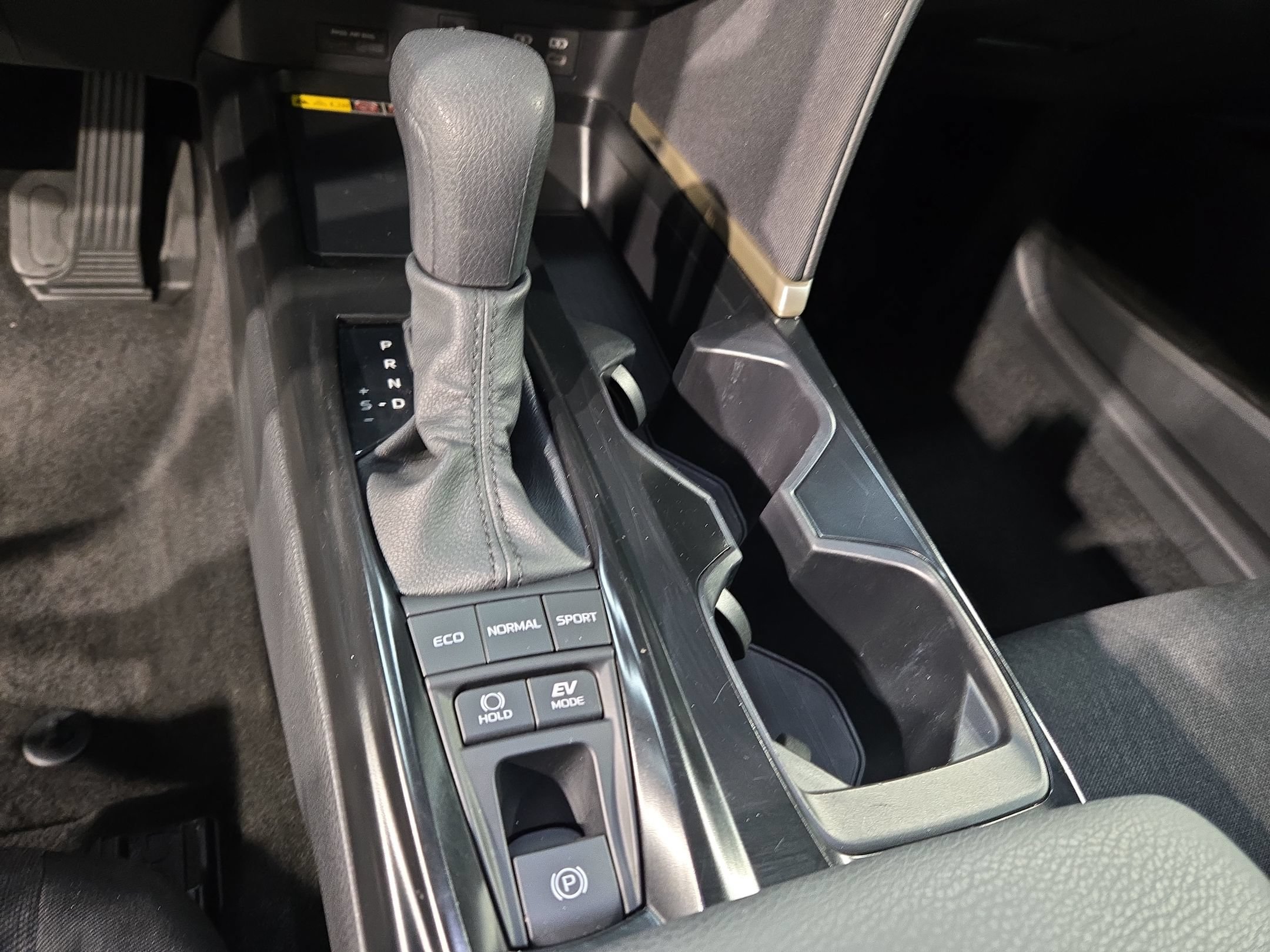 Certified 2026 Toyota Camry LE FWD image 32