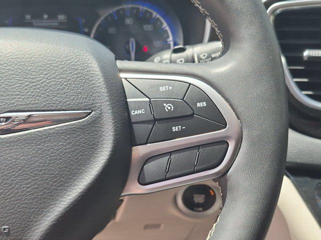 Used 2023 Chrysler Voyager LX FWD image 21