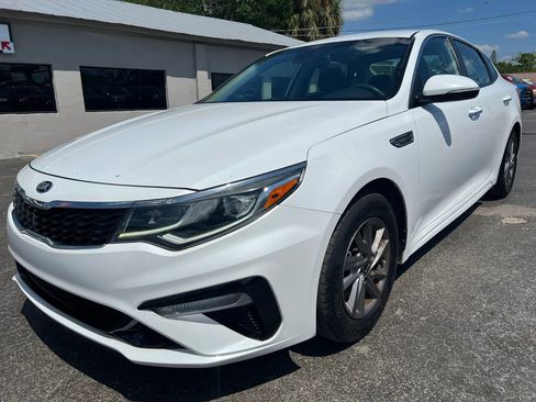 Used 2020 Kia Optima LX image 4
