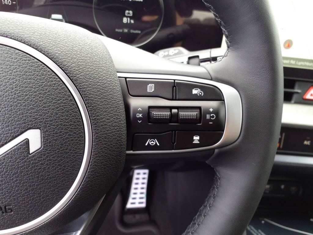 Used 2025 Kia Sportage X-Pro AWD/4WD image 21