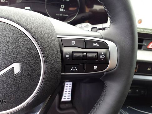 Used 2025 Kia Sportage X-Pro AWD/4WD image 21