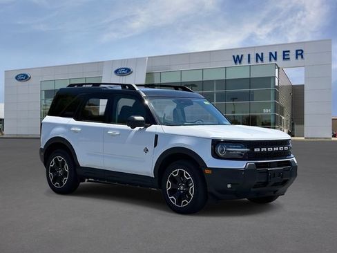 Used 2025 Ford Bronco Sport Outer Banks w/ Outer Banks Tech Package+ AWD/4WD image 5