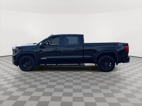 Used 2022 GMC Sierra 1500 Elevation w/ LPO, Elevation Black Package AWD/4WD image 4