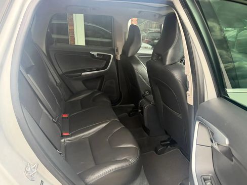 Used 2015 Volvo XC60 T5 AWD/4WD image 12