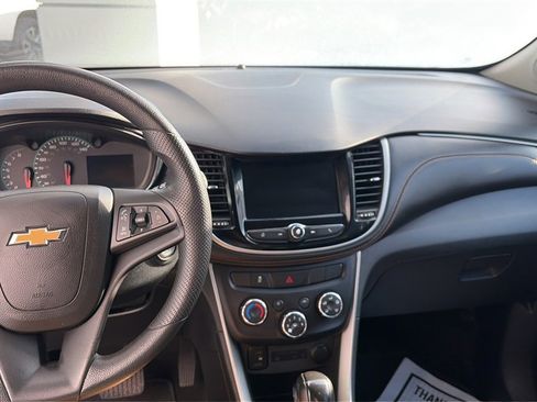 Used 2021 Chevrolet Trax LS w/ Tint and Cruise Package image 12