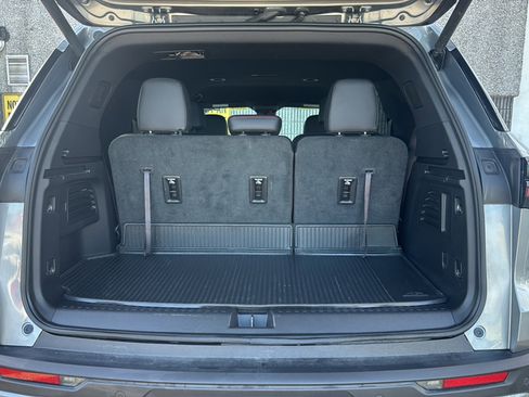 Used 2024 Chevrolet Traverse Z71 w/ LPO, Floor Liner Package image 26
