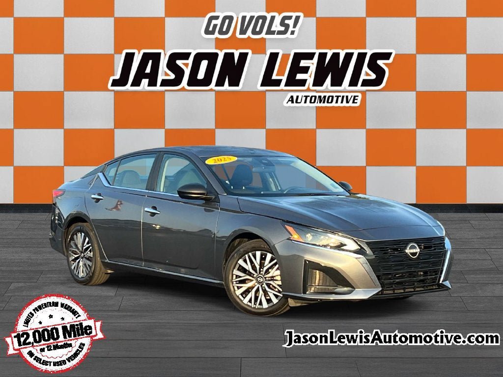 Used 2025 Nissan Altima 2.5 SV FWD image 1