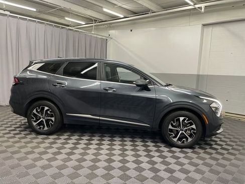 Certified 2023 Kia Sportage EX image 4