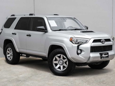 Used 2015 Toyota 4Runner Trail AWD/4WD image 6