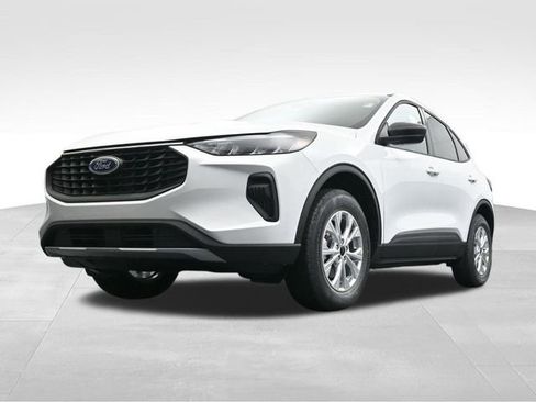 New 2026 Ford Escape Active w/ Cold Weather Package image 32